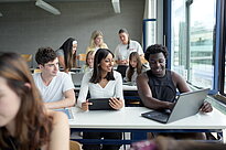 Praxisnahe Lehre in kleine Gruppen