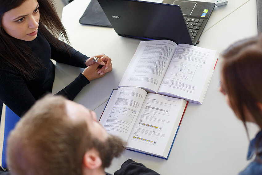 Studierende an der Ostbayerischen Technischen Hochschule Regensburg