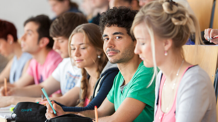 Studierende im Hörsaal