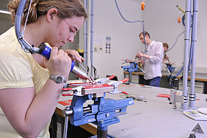 @ THWS Students in the laboratory