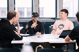 © hoch3media/THA Hands-on experience with VR technology