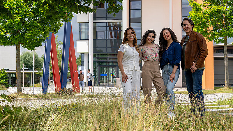 Internationale Studierende auf dem Campus
