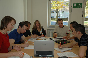 @ Uni BW Lernen im Kleingruppenkonzept