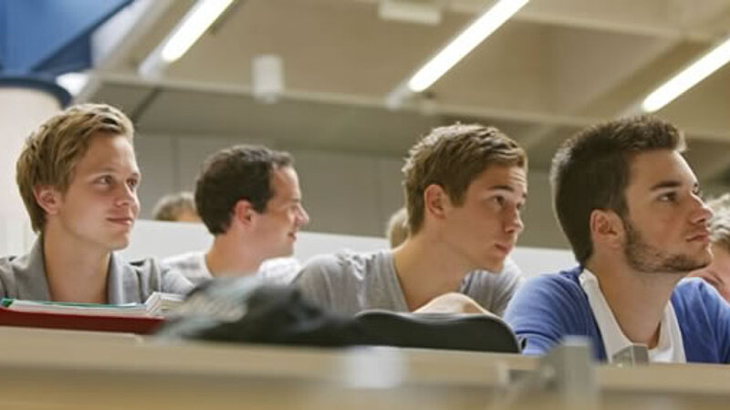 @ Rosenheim UAS Students listening to a lecture