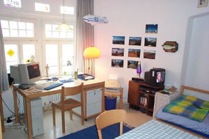 @ UR Studentenwohnheimzimmer